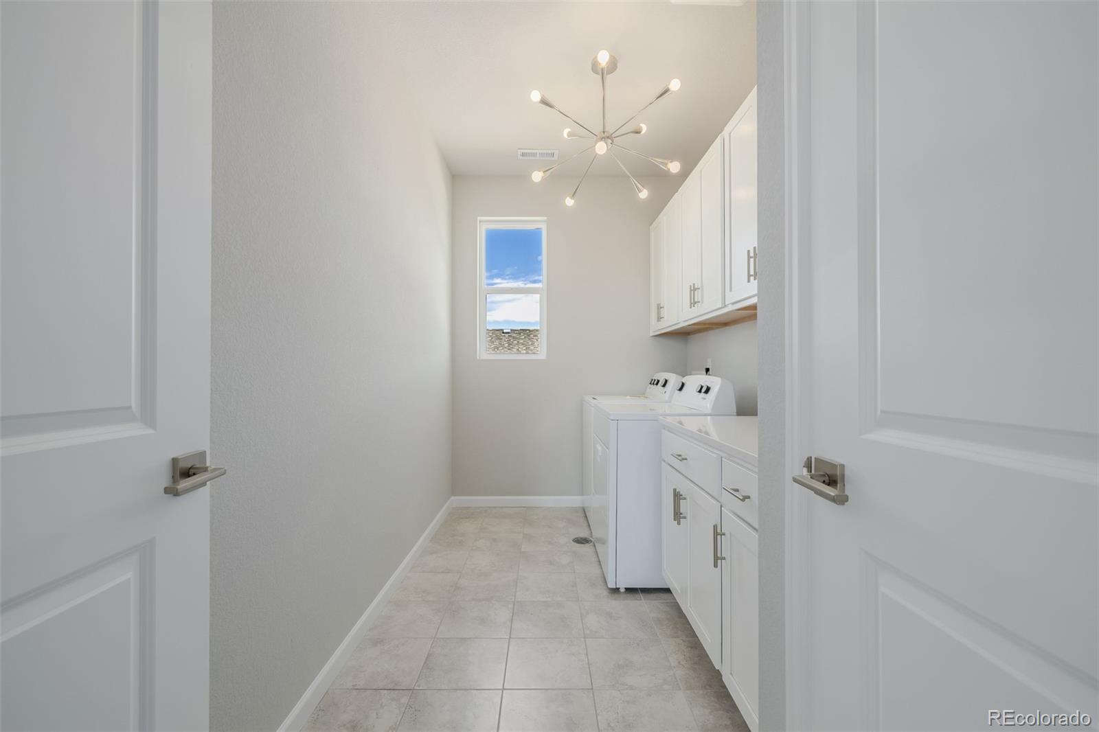 2923 Pershing Street