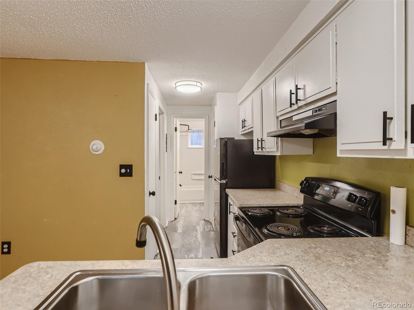 1140 N Downing Street Unit: 102