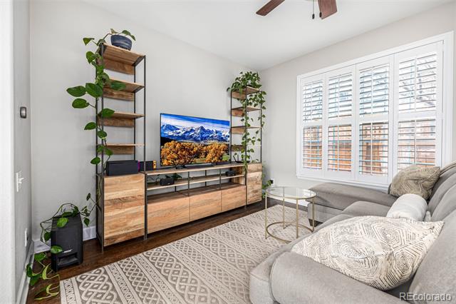 1003 Roslyn Court