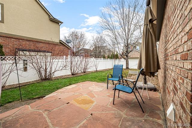 1003 Roslyn Court