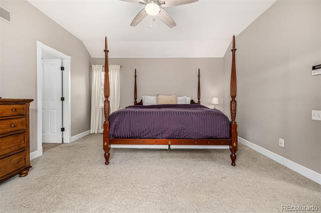 1003 Roslyn Court