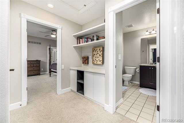 1003 Roslyn Court