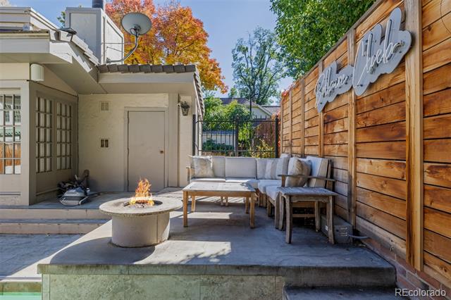353 Bellaire Street