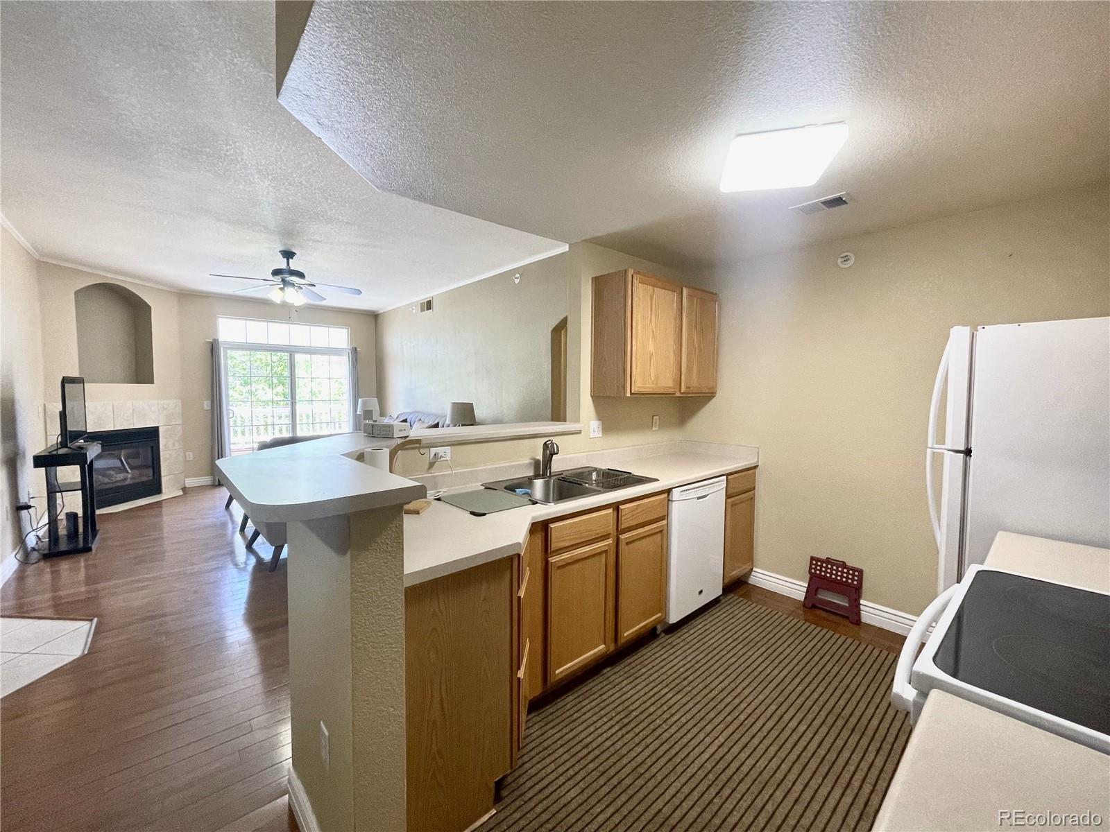 7440 S Blackhawk Street Unit: 205