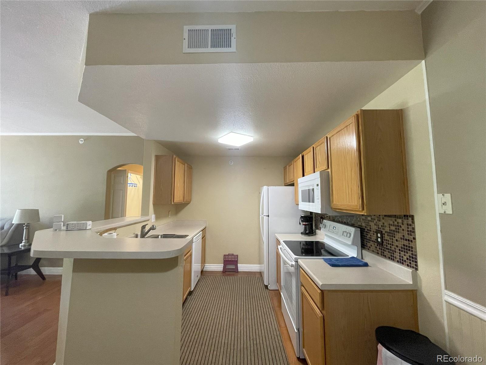 7440 S Blackhawk Street Unit: 205