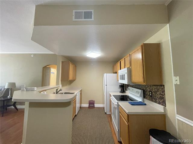 7440 S Blackhawk Street Unit: 205