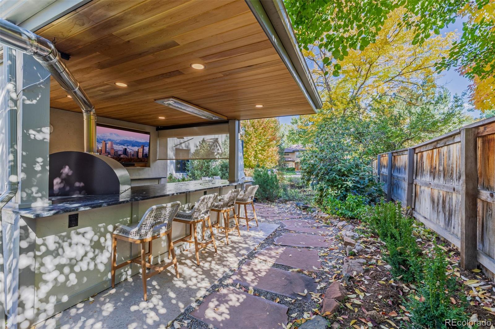 353 Bellaire Street