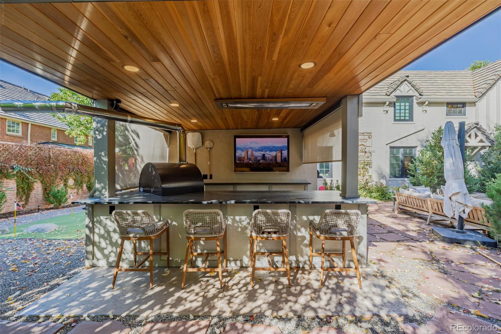 353 Bellaire Street