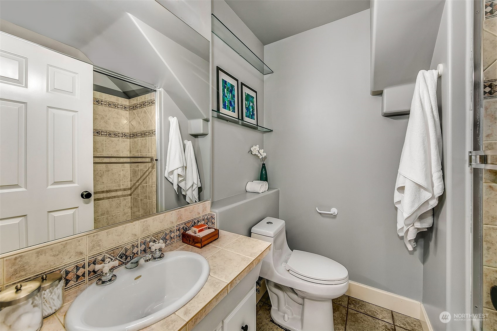 1520 E Interlaken Boulevard