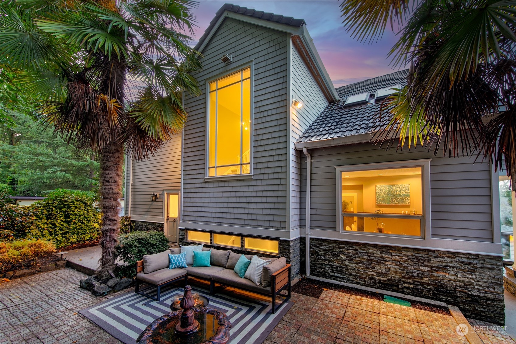 1520 E Interlaken Boulevard