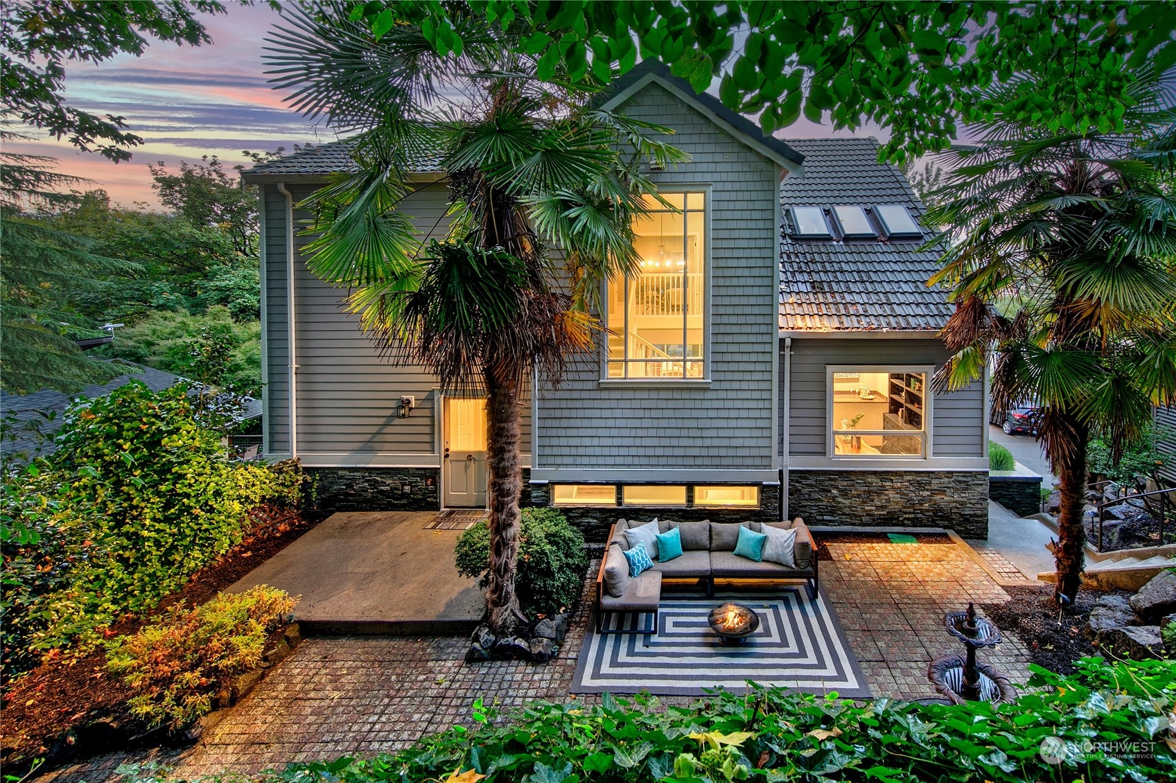 1520 E Interlaken Boulevard