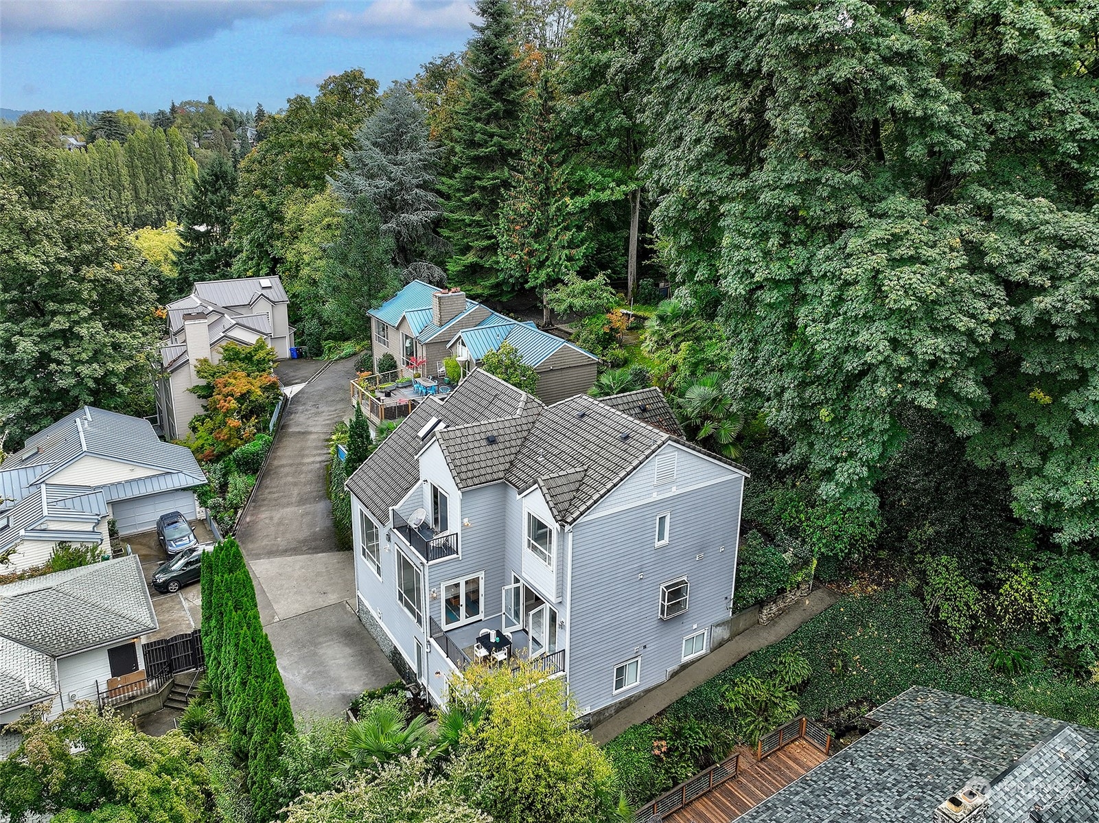 1520 E Interlaken Boulevard