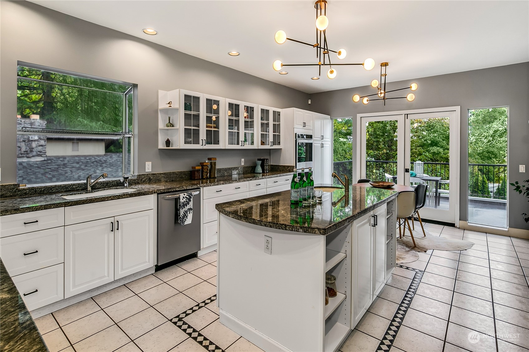 1520 E Interlaken Boulevard