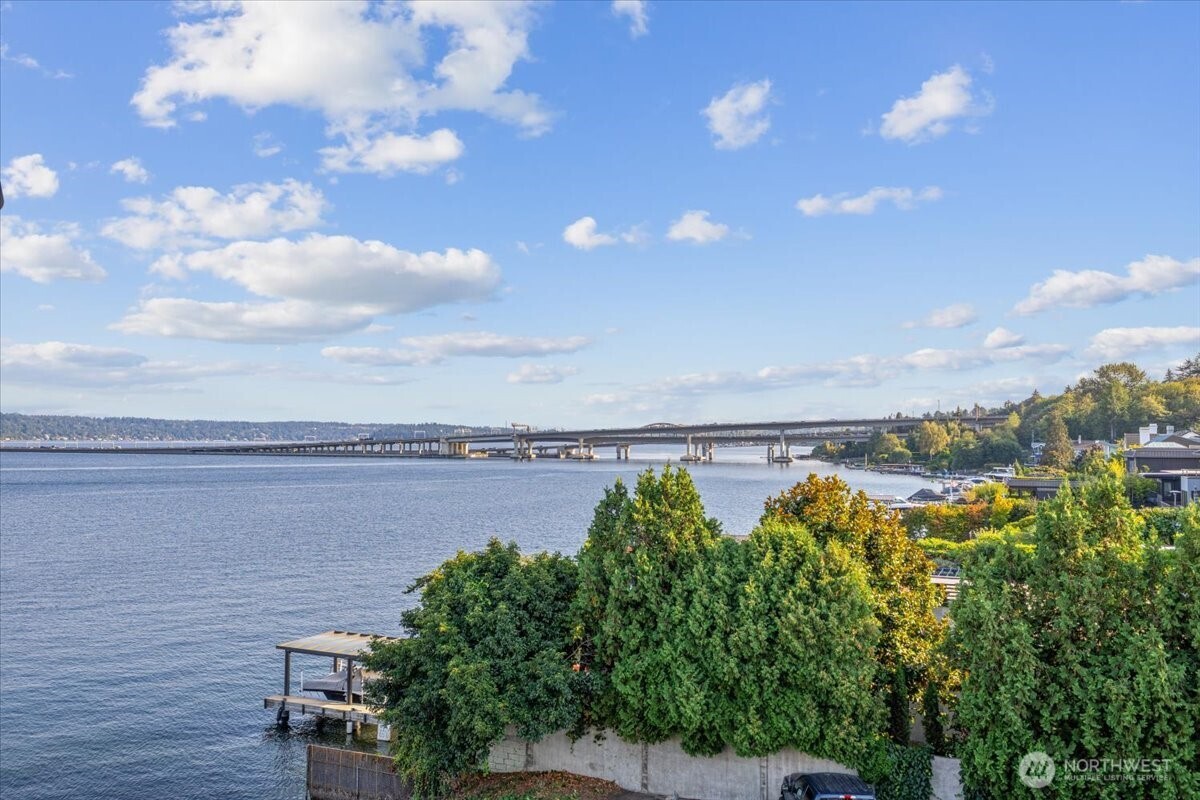 720 Lakeside Avenue S Unit: 406