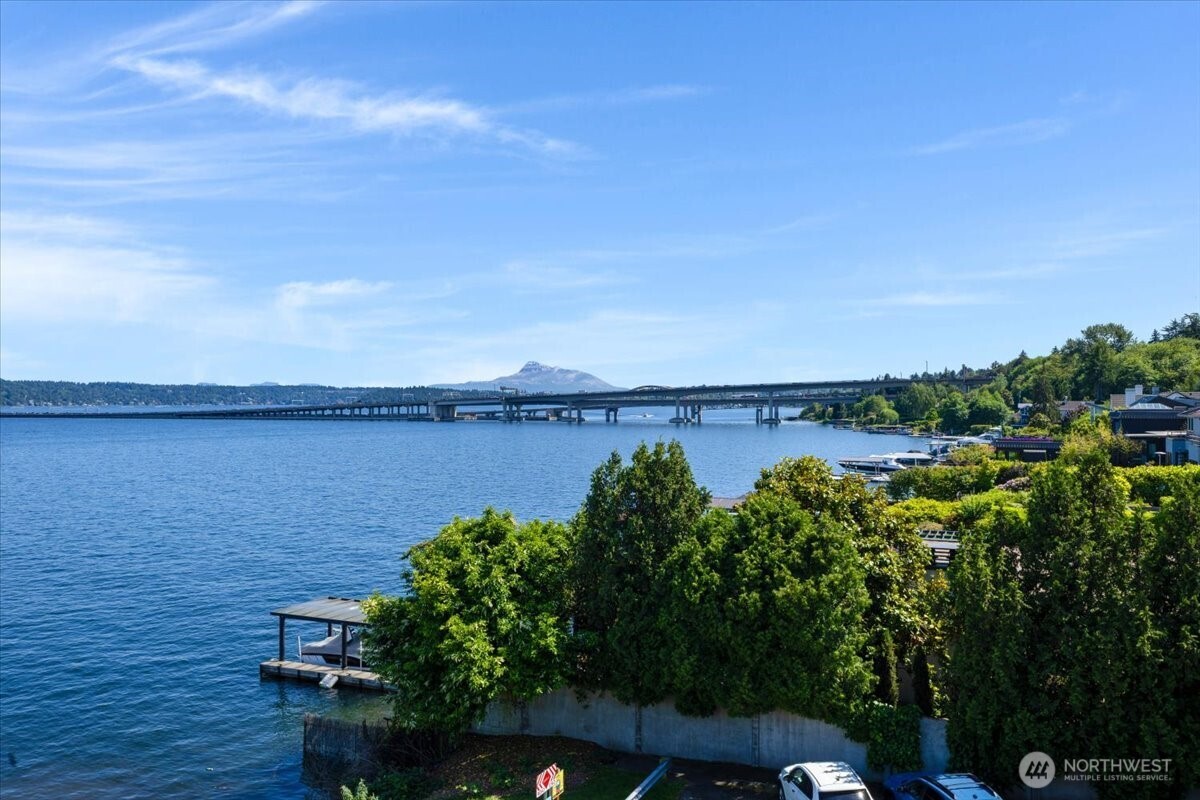 720 Lakeside Avenue S Unit: 406