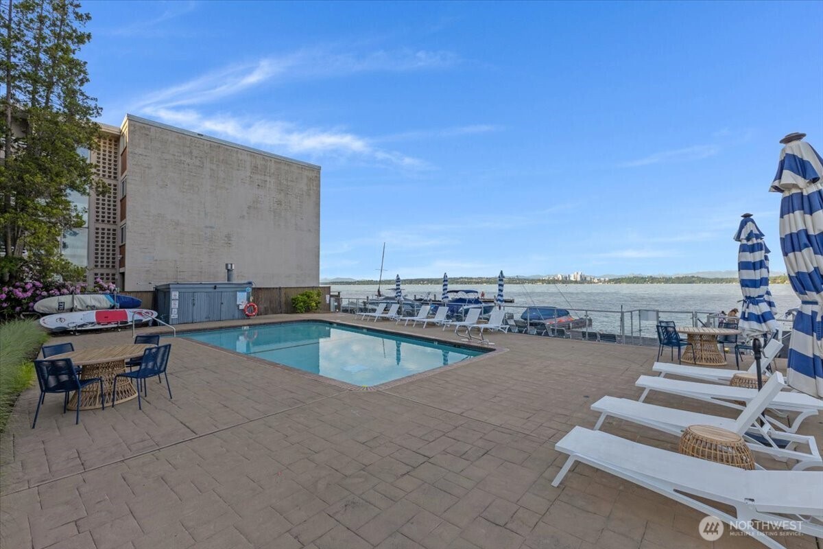 720 Lakeside Avenue S Unit: 406