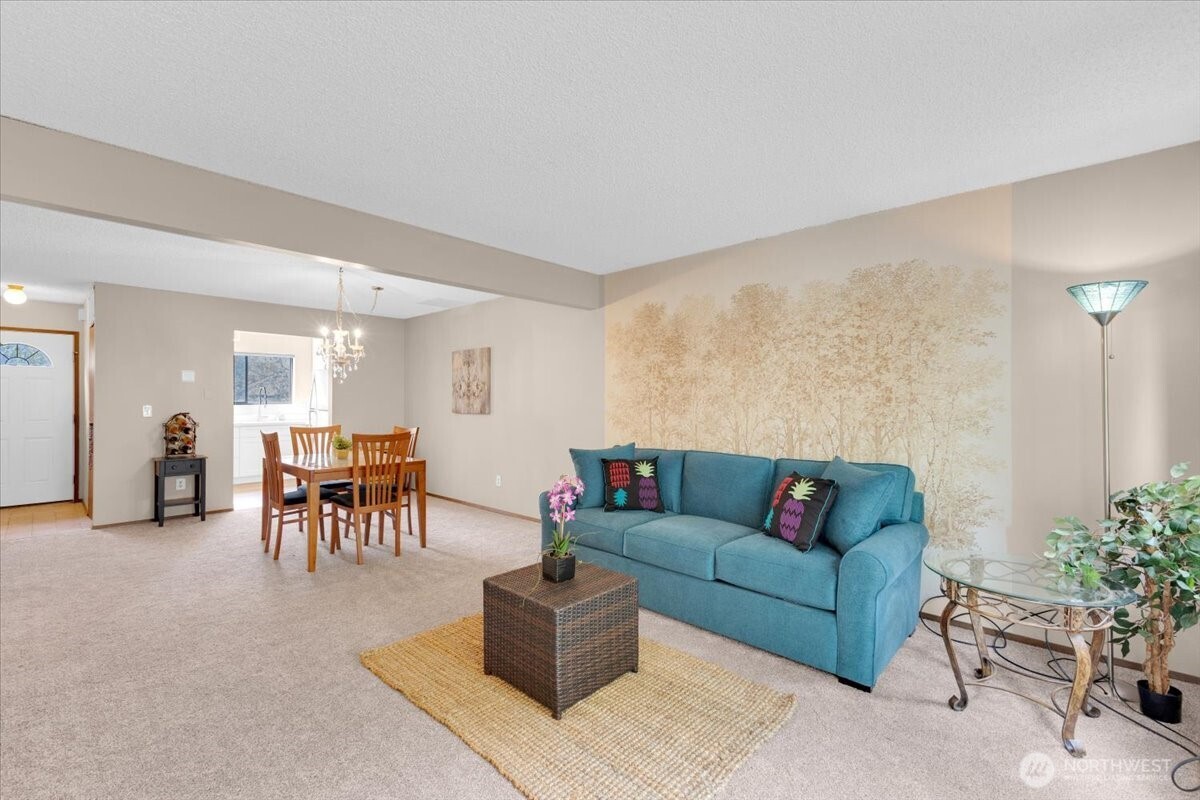 12024 101st Avenue NE Unit: E2