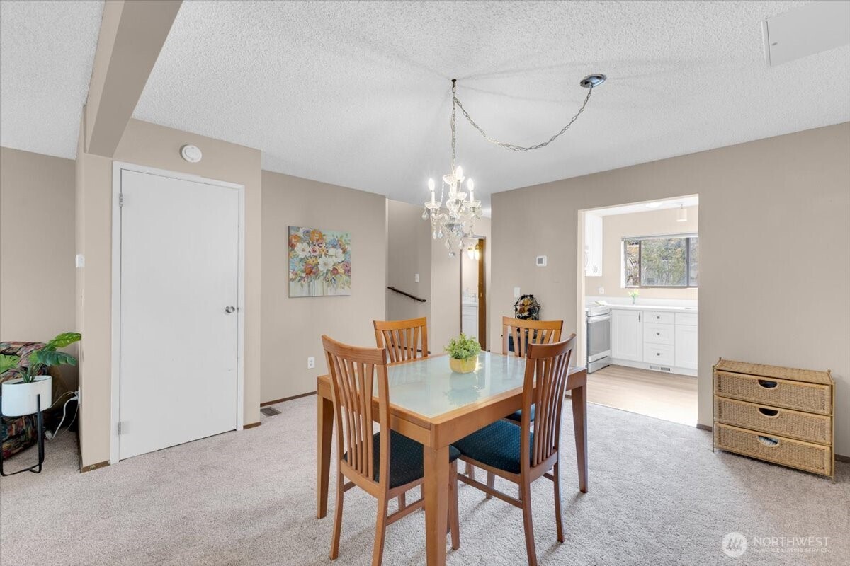 12024 101st Avenue NE Unit: E2