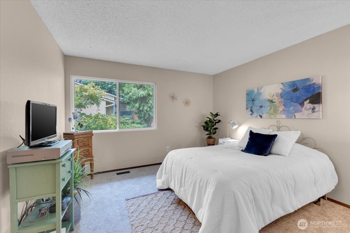 12024 101st Avenue NE Unit: E2