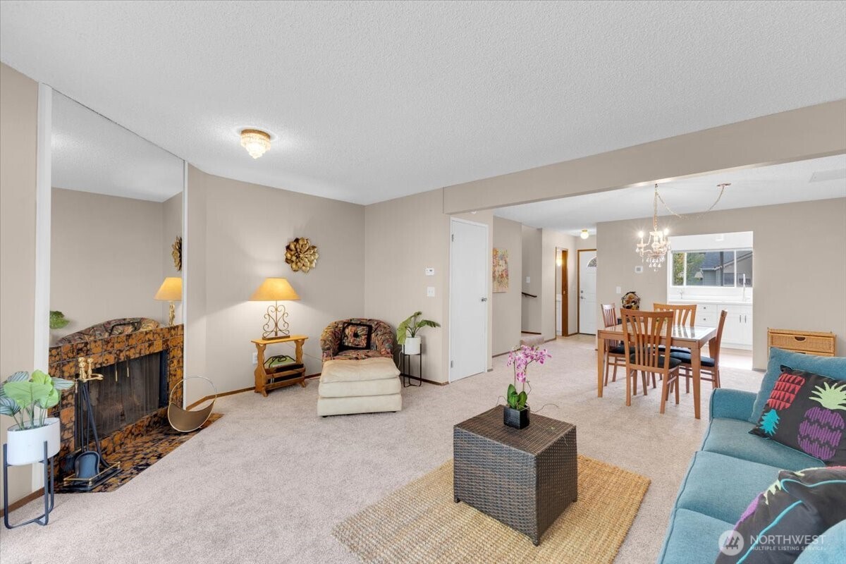 12024 101st Avenue NE Unit: E2