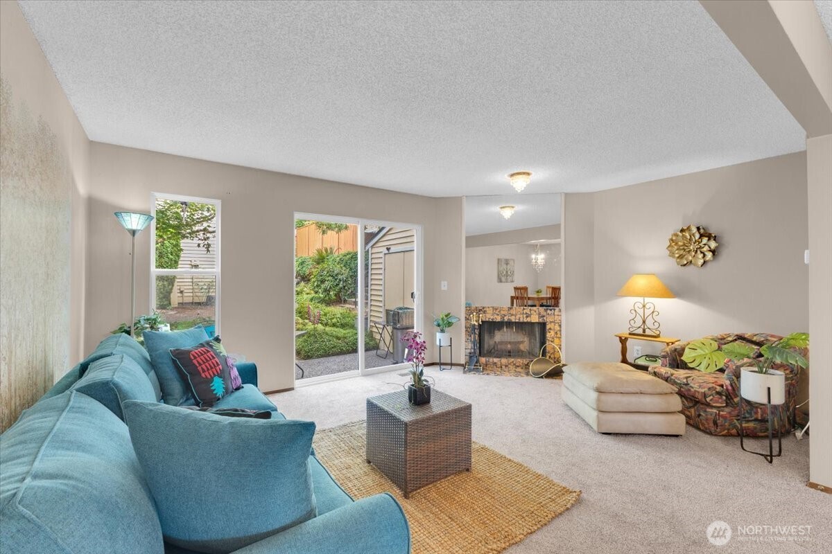 12024 101st Avenue NE Unit: E2