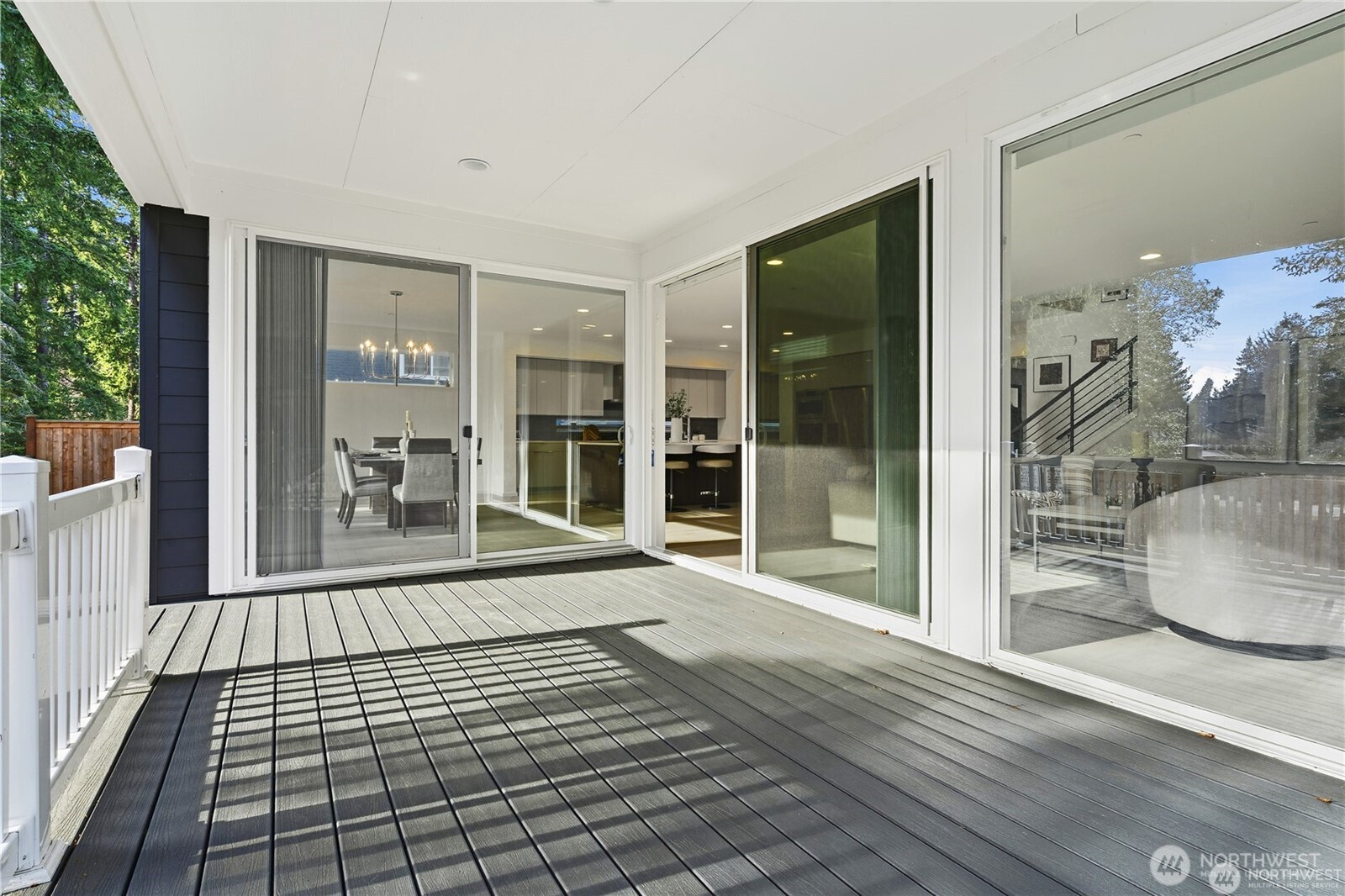 6563 SE 8th Place
