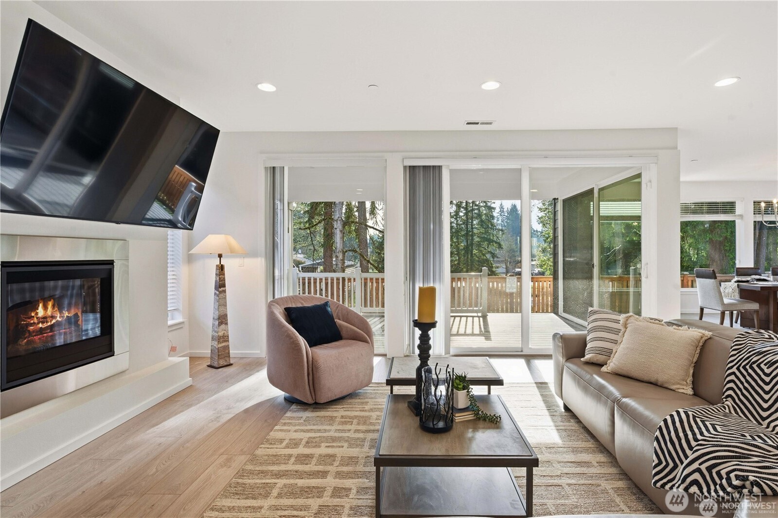 6563 SE 8th Place