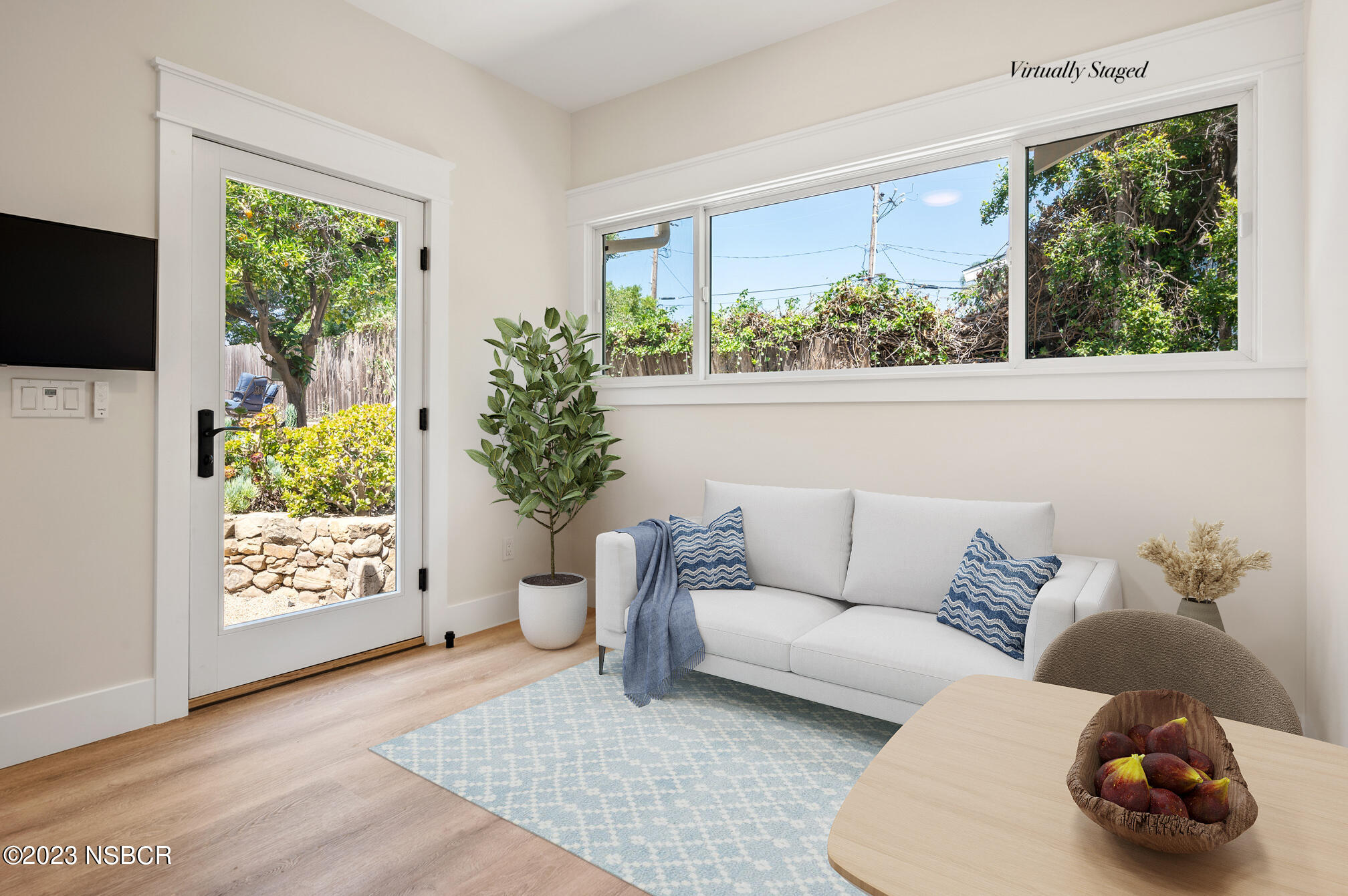 22 W. Islay Street B