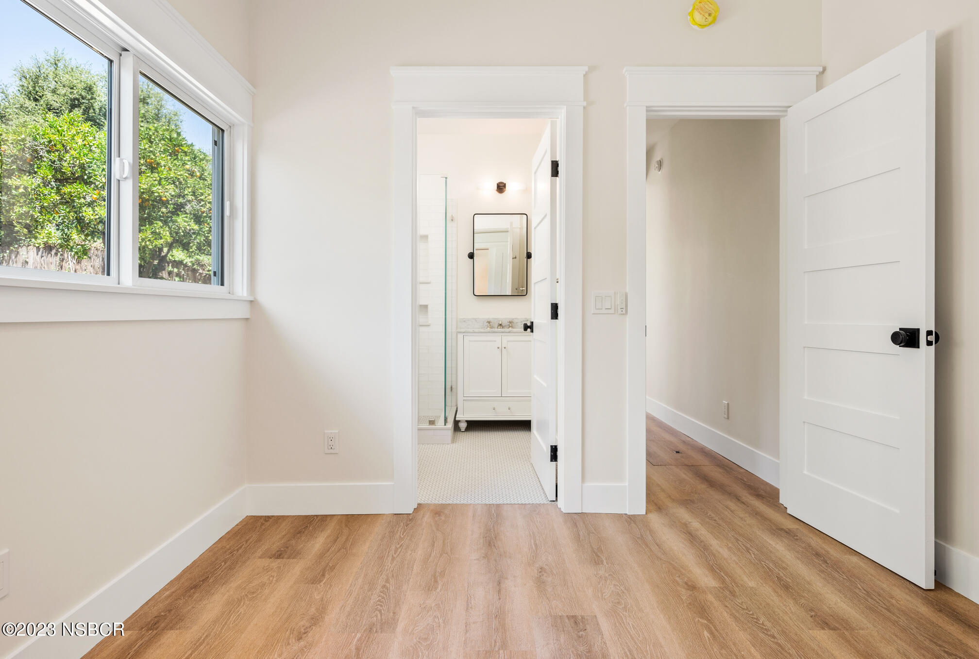 22 W. Islay Street B