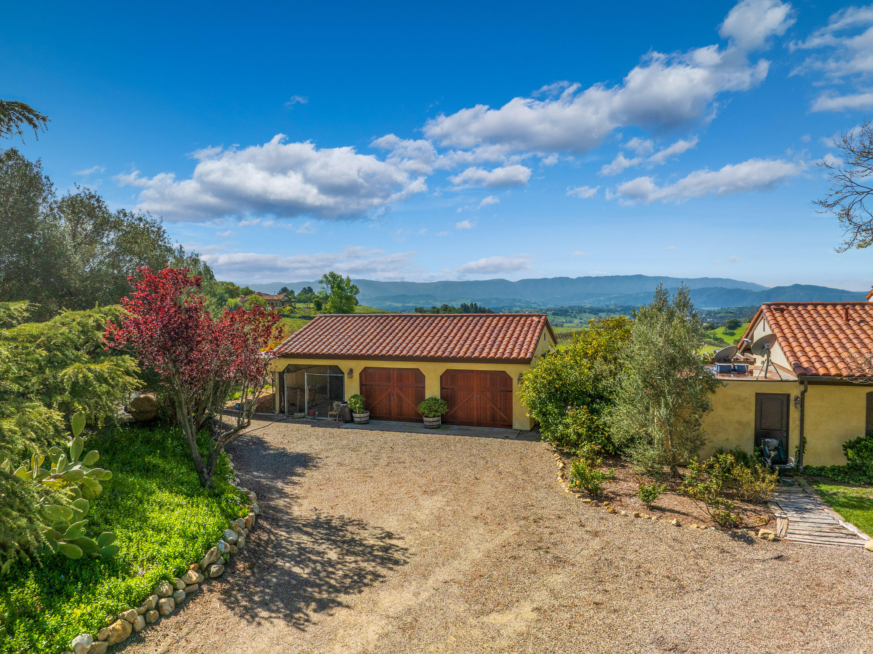 2851 Tapadero Road