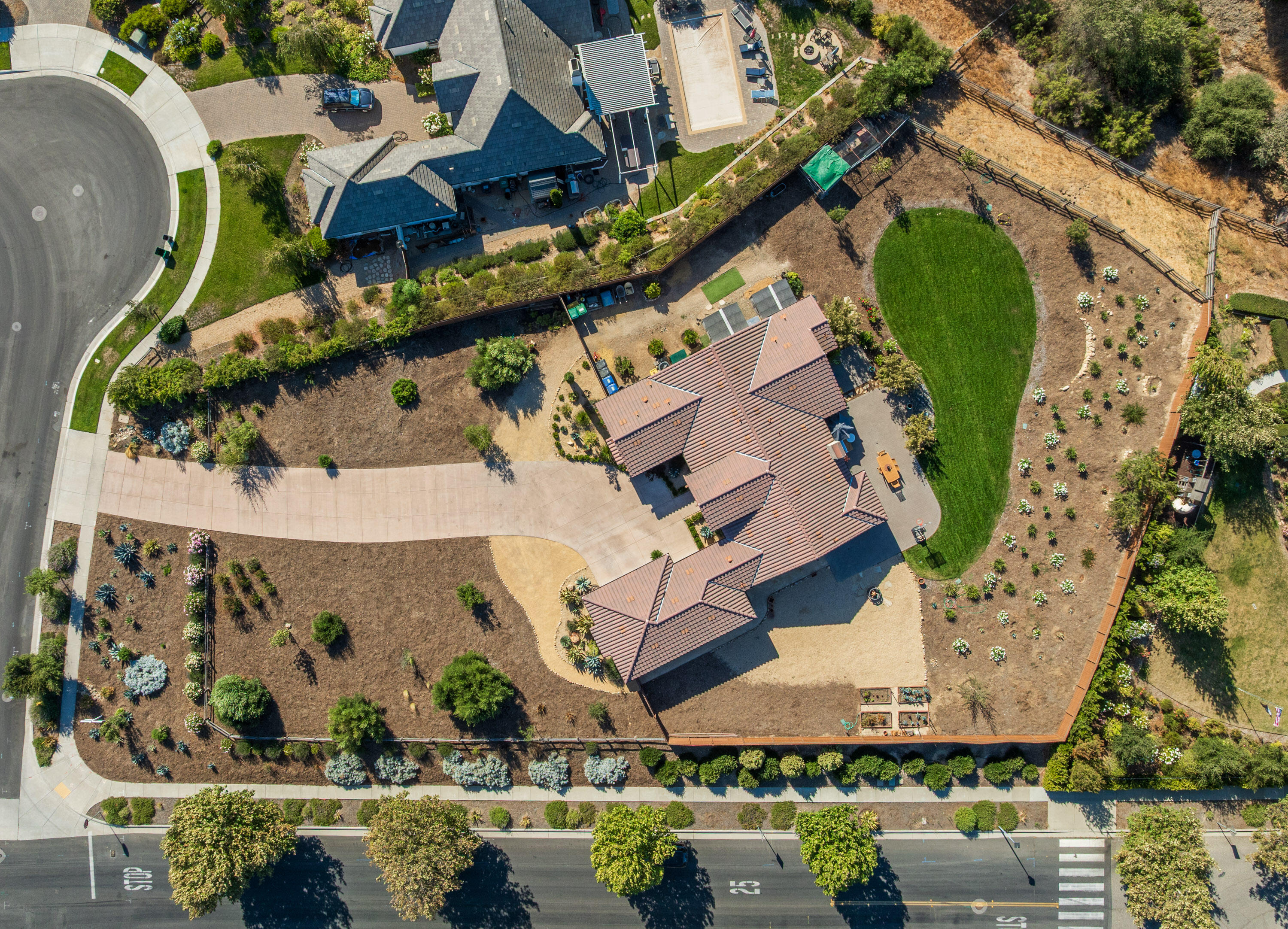 690 Valley Oak Road