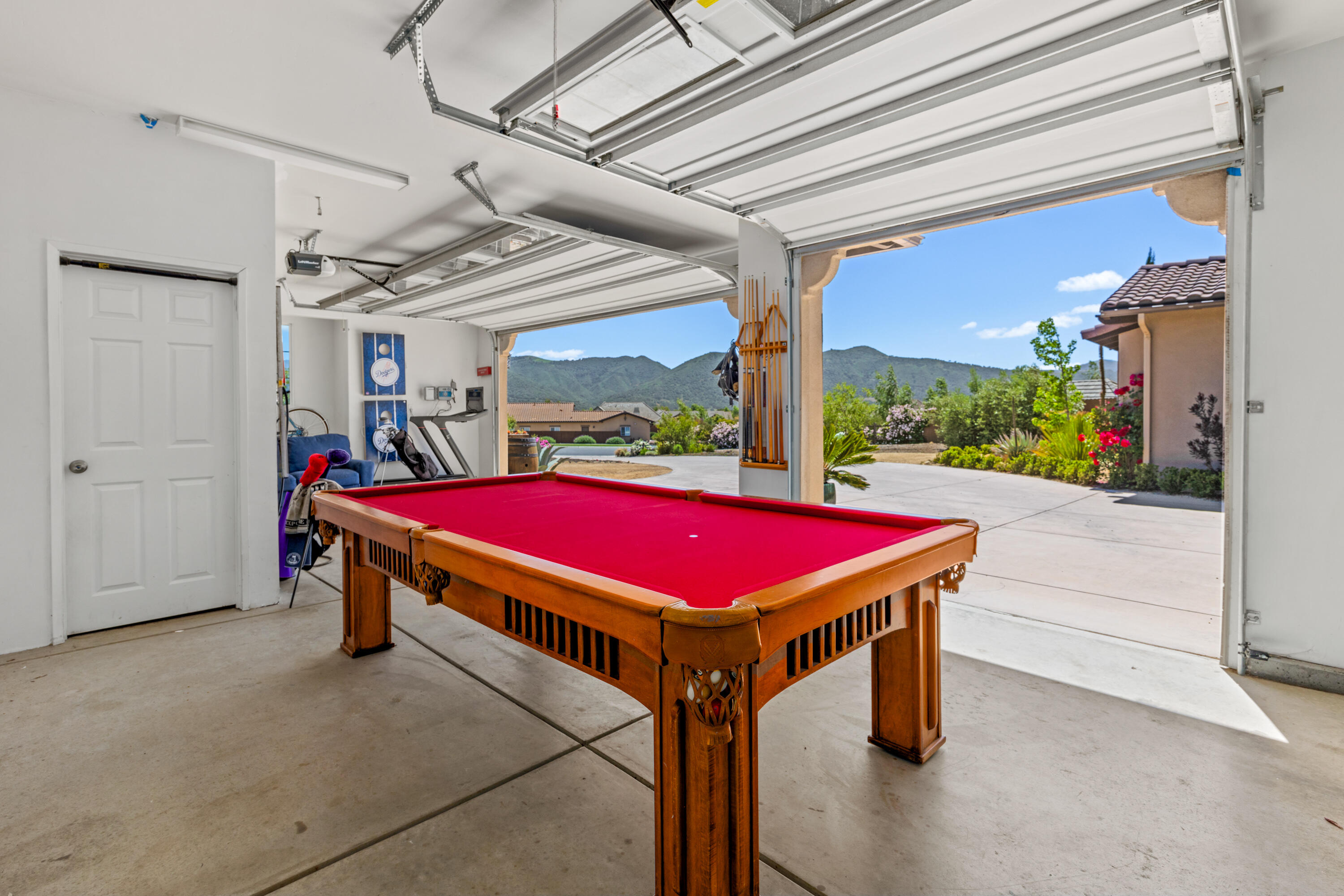 690 Valley Oak Road
