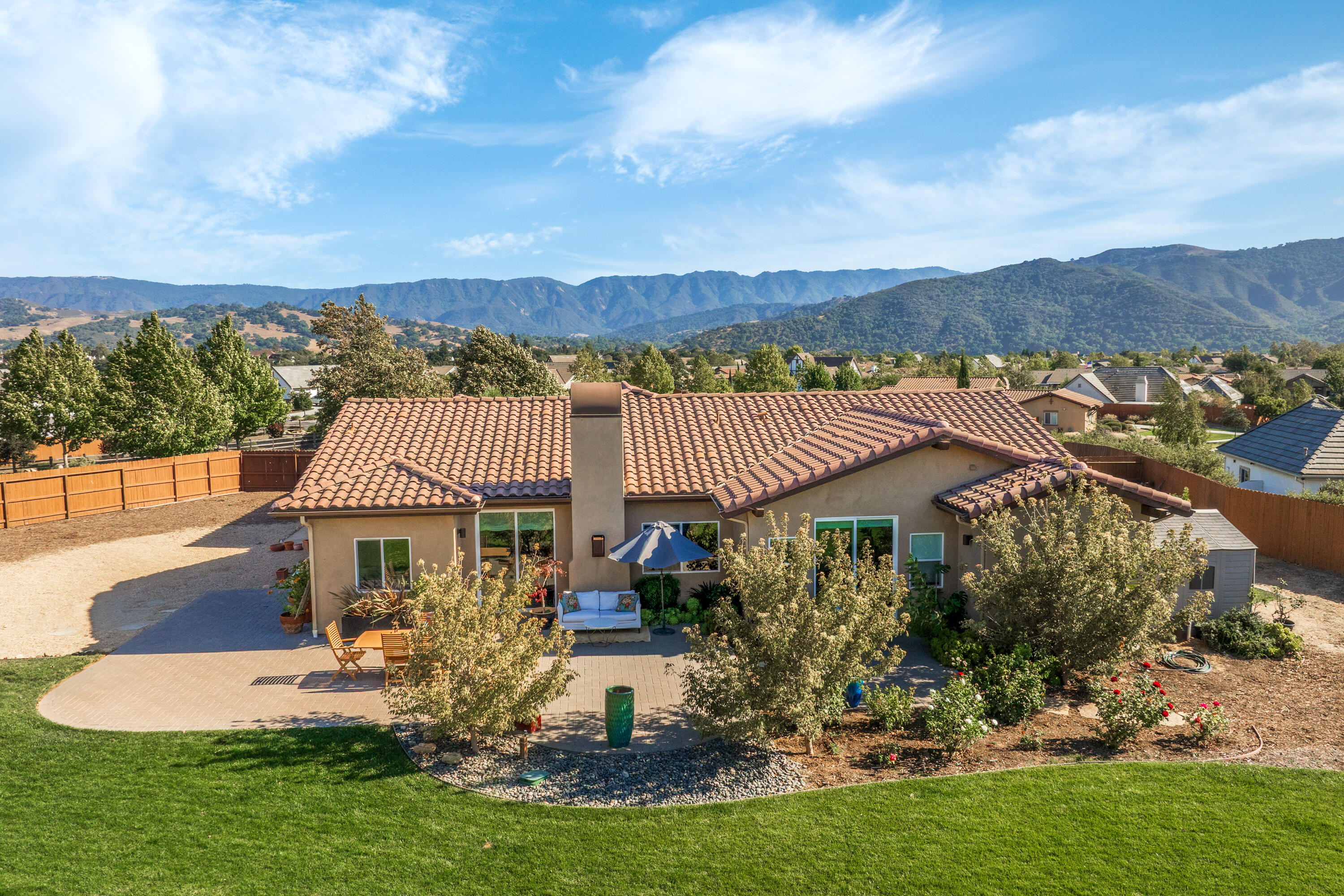690 Valley Oak Road