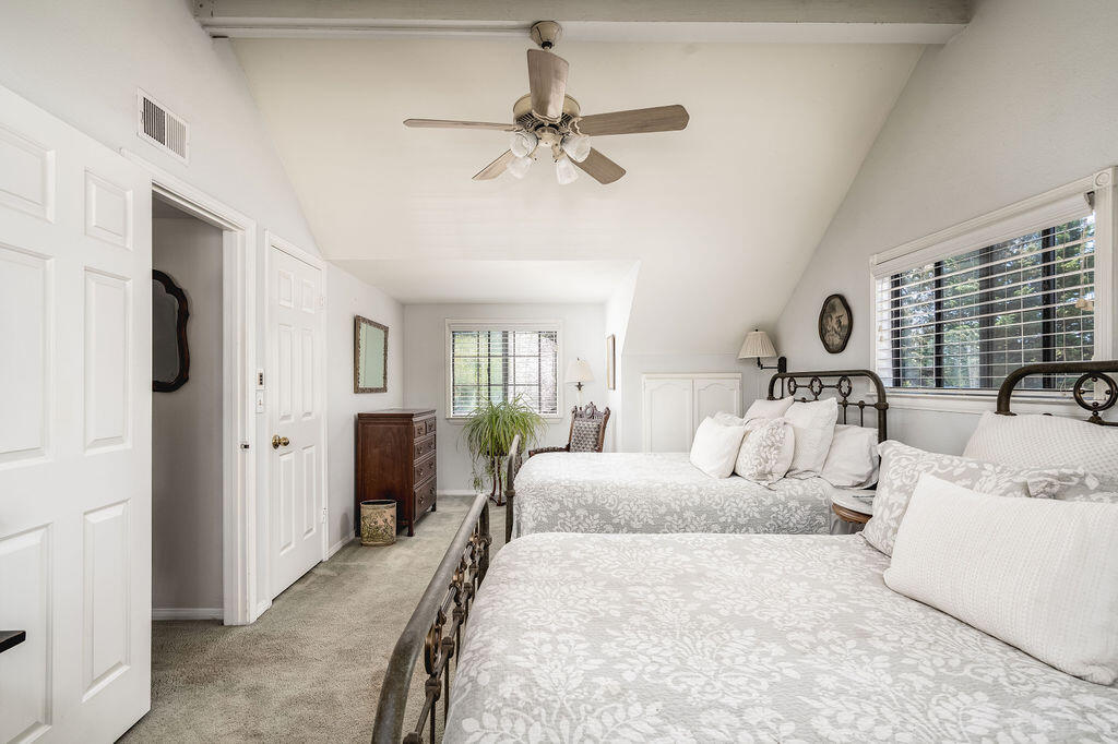 1700 Gypsy Canyon Road