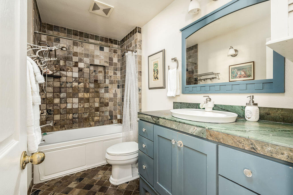 1700 Gypsy Canyon Road