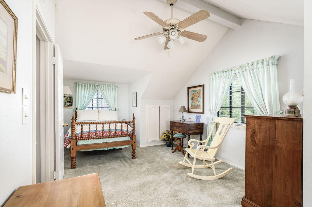 1700 Gypsy Canyon Road