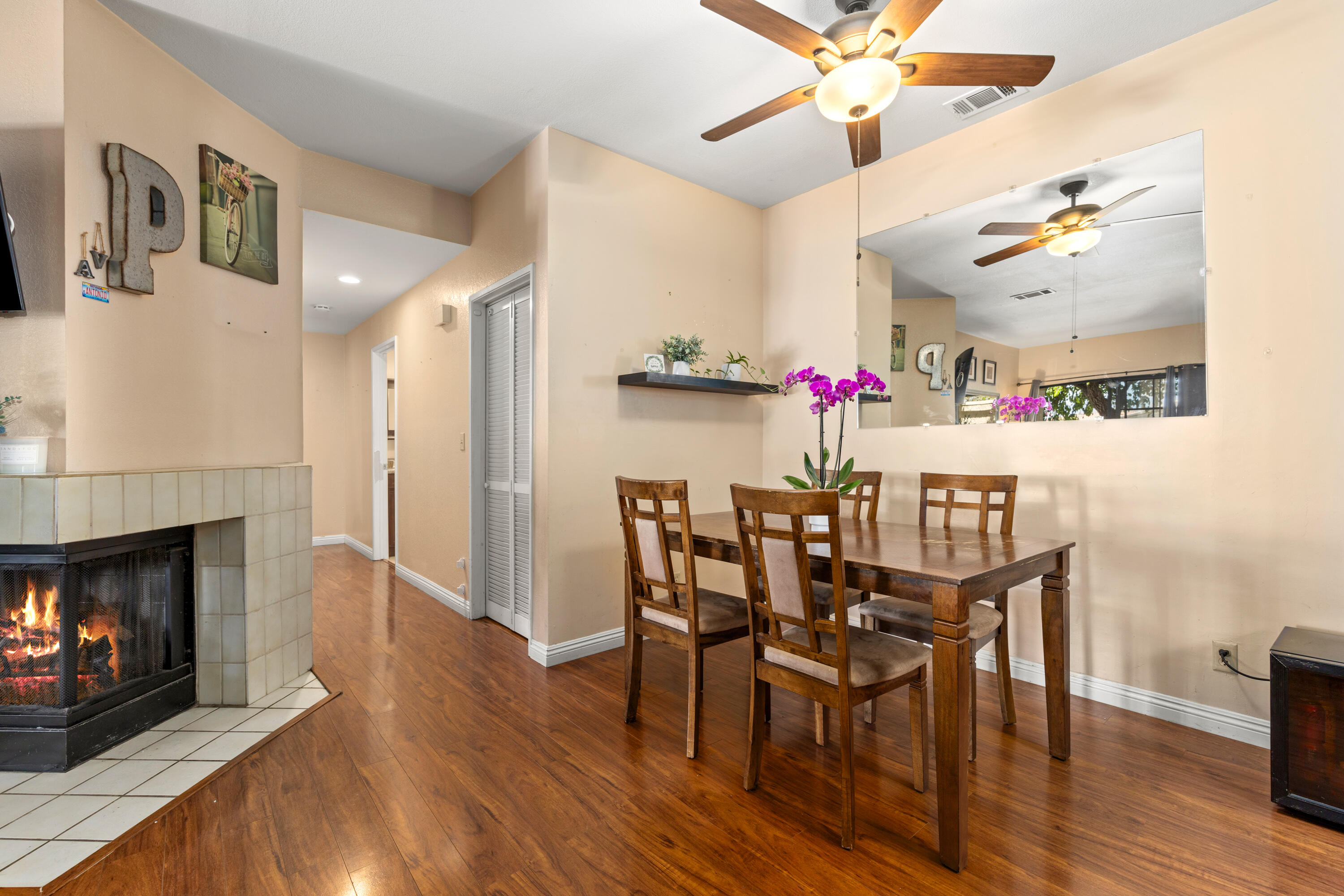 1220 Franciscan Court, 7