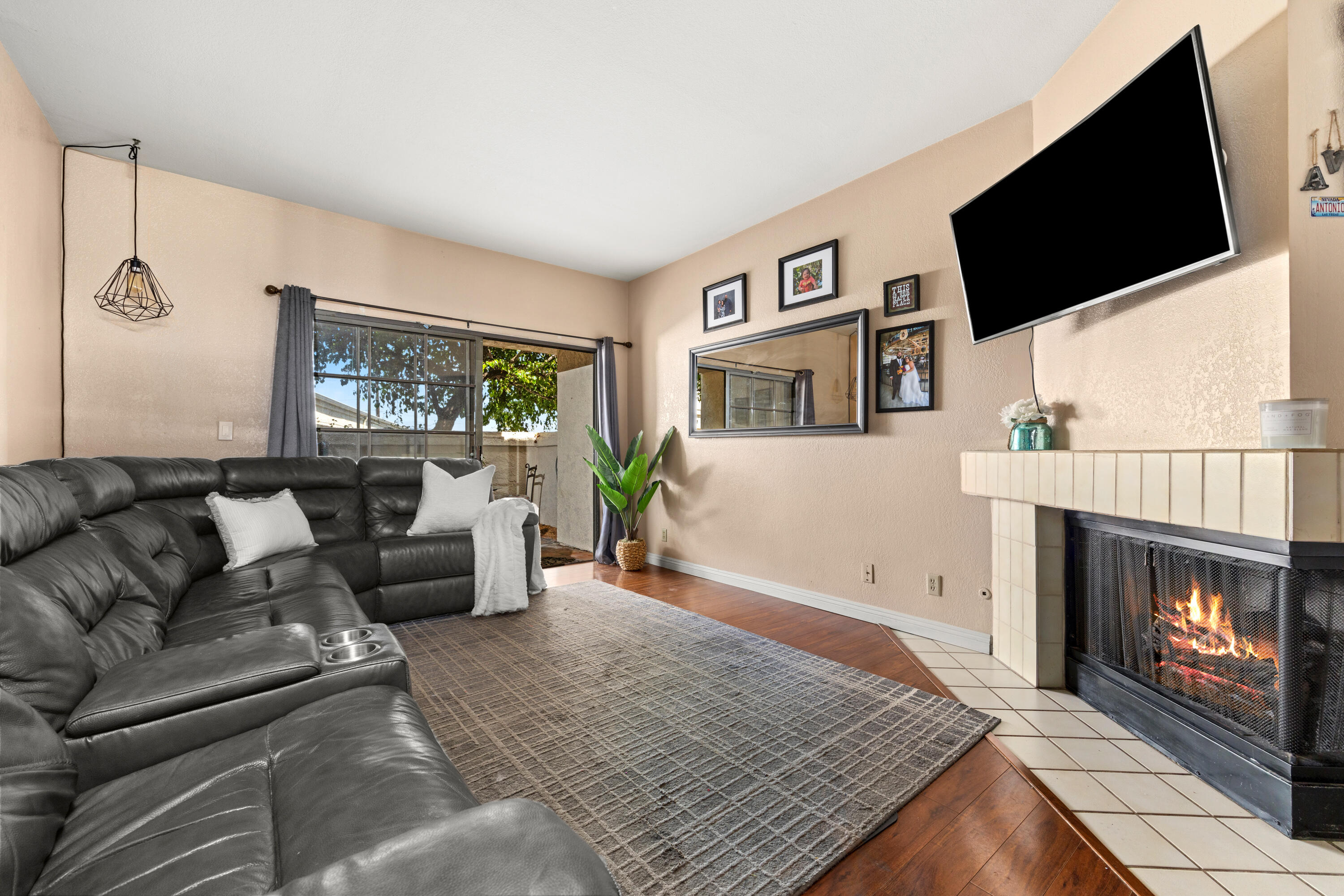 1220 Franciscan Court, 7