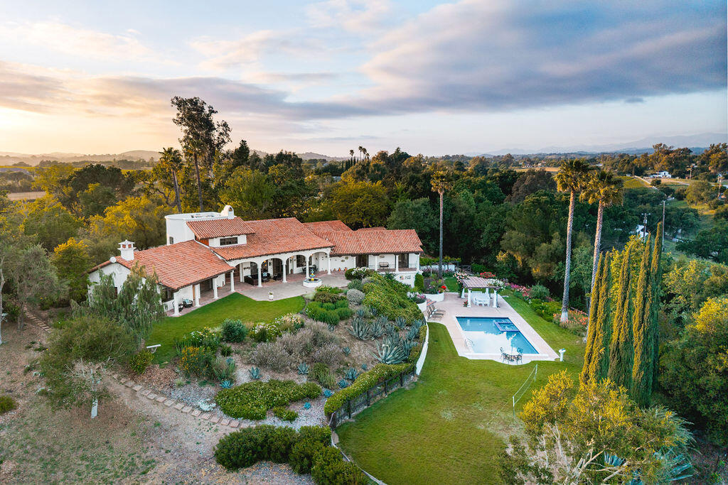 1486/1464 Rolling Hills Road