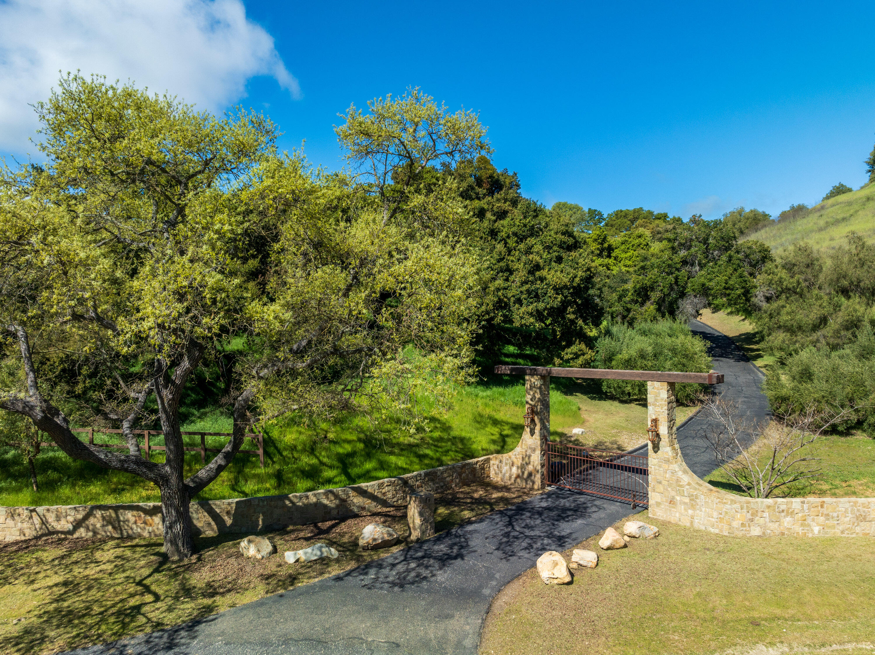 3275 Long Valley Road