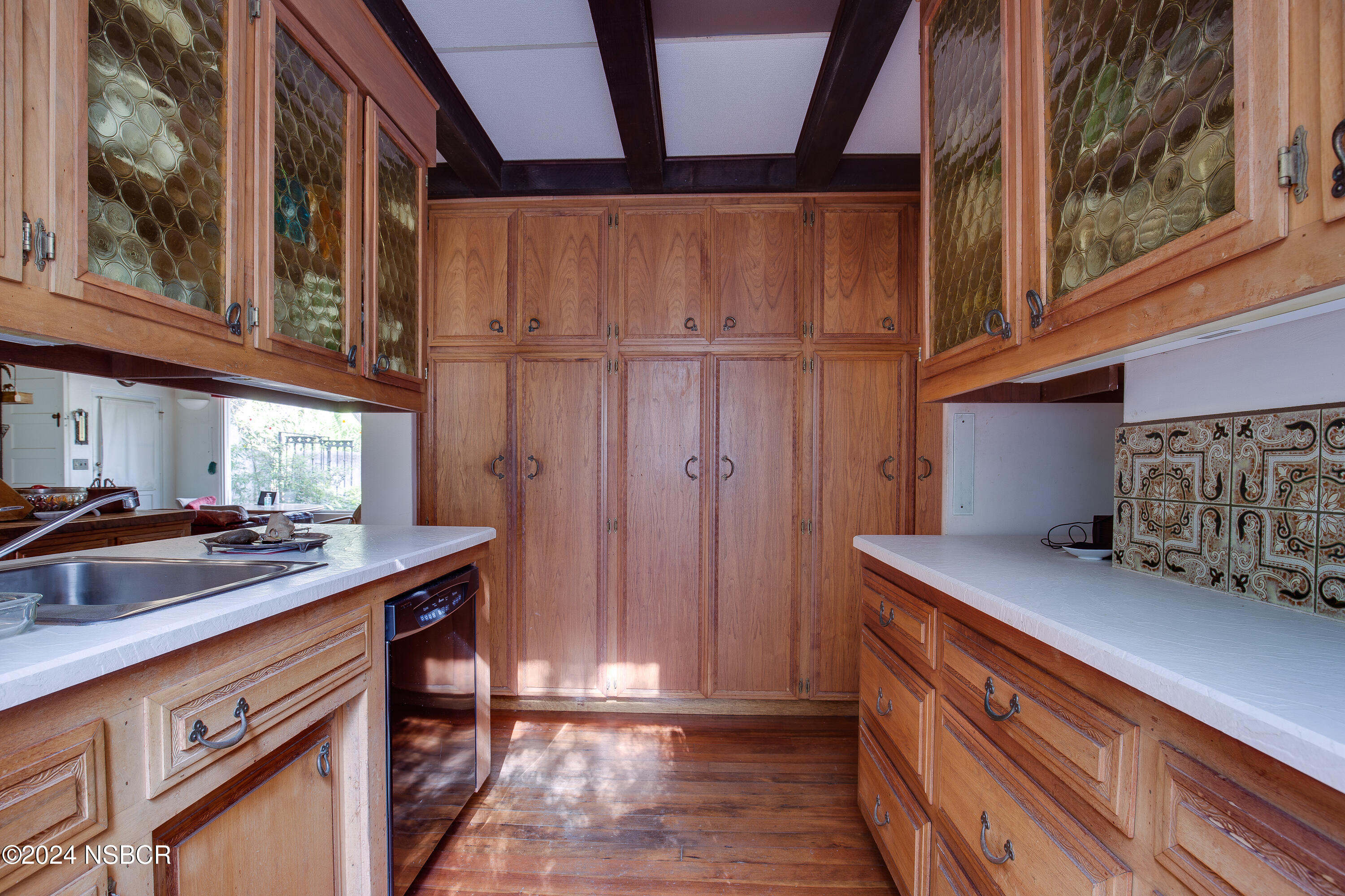 1556 San Leandro Lane