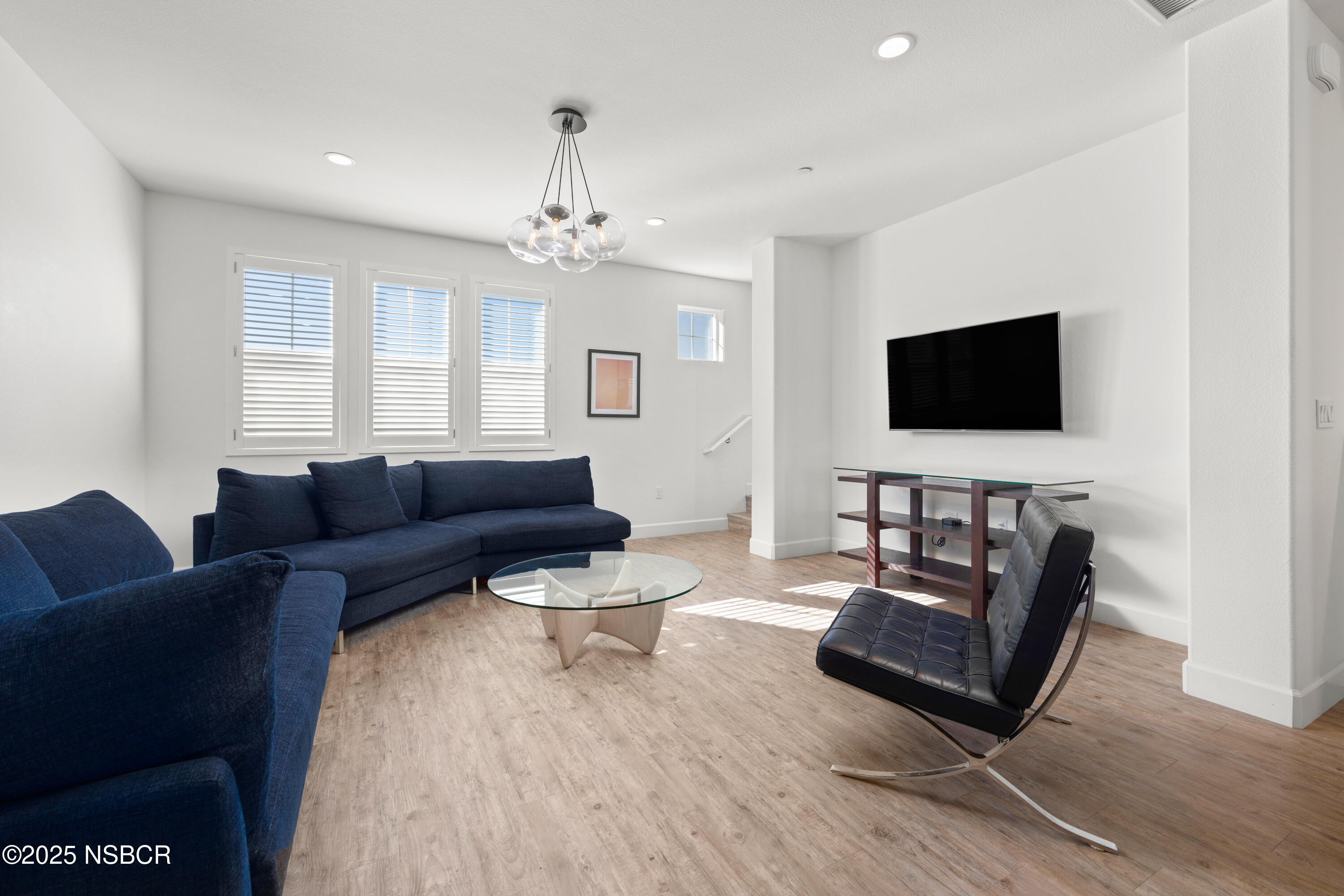 222 Bainbridge Court