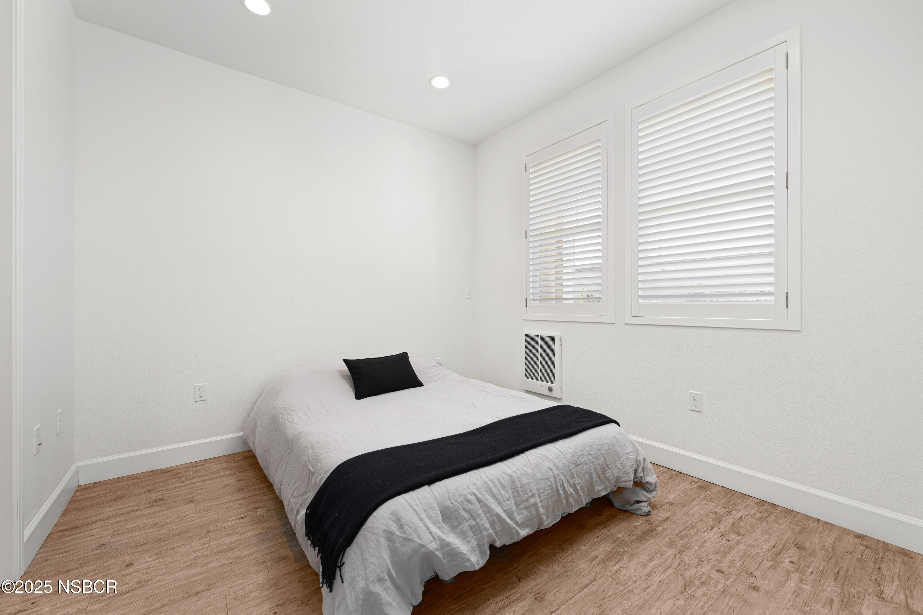 222 Bainbridge Court