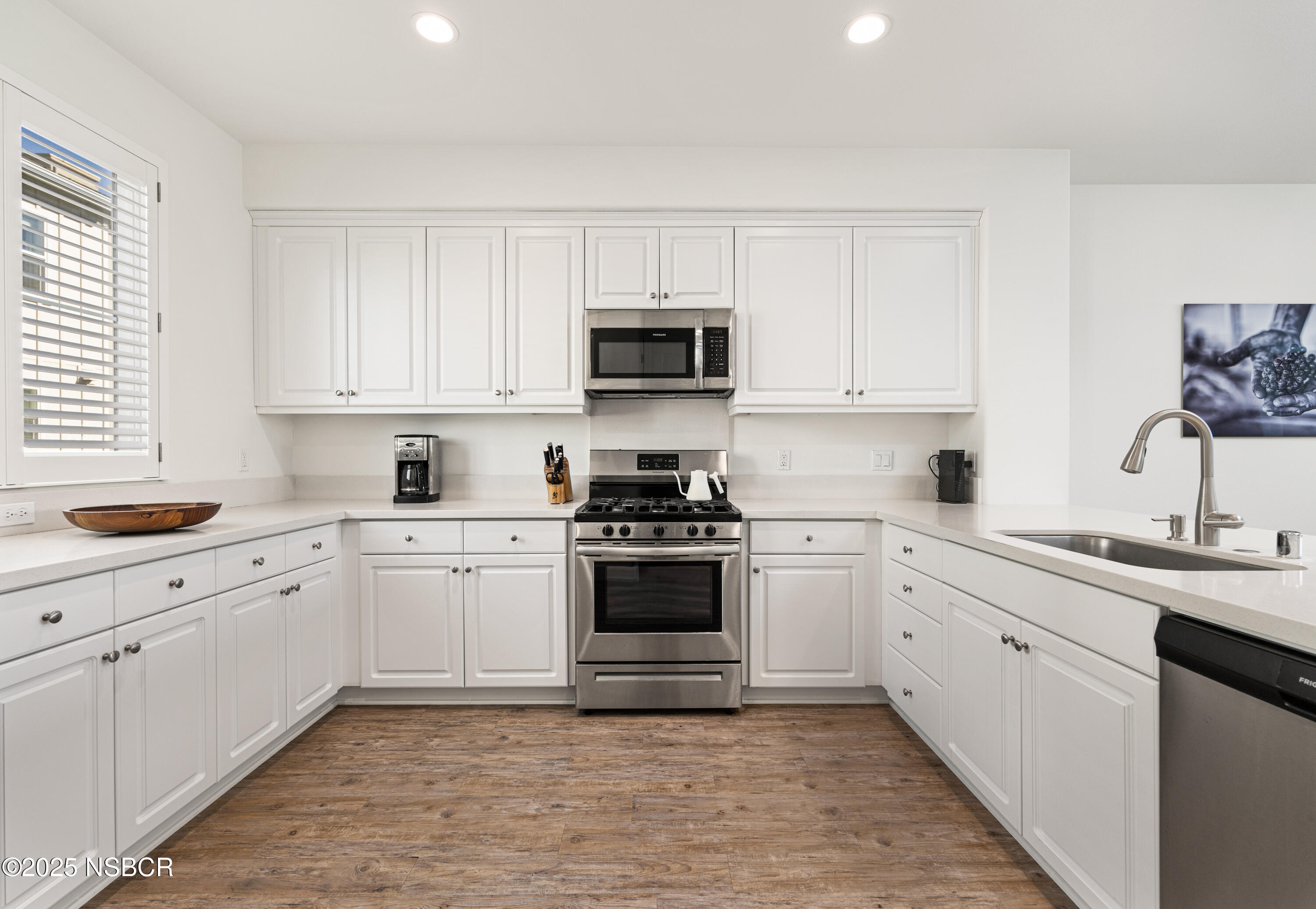 222 Bainbridge Court