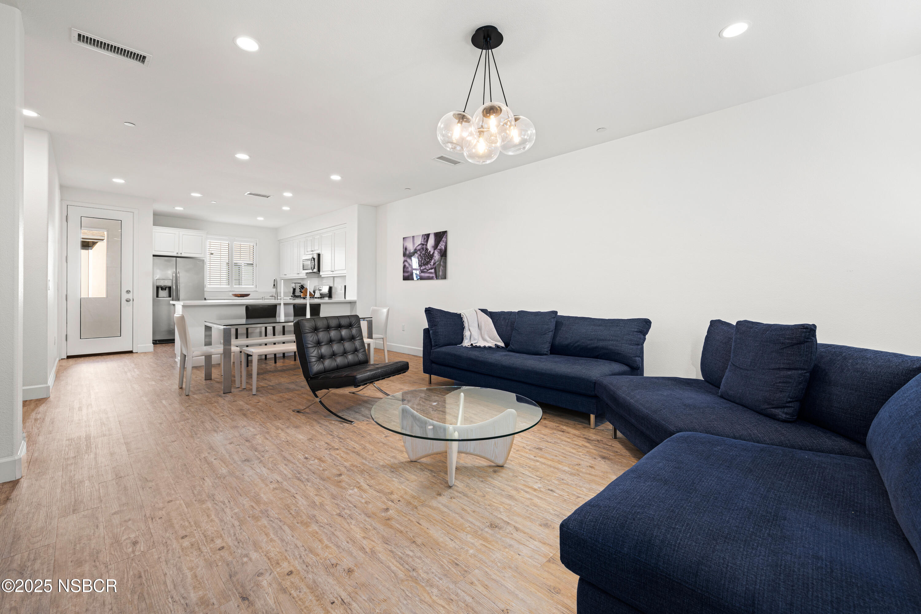 222 Bainbridge Court