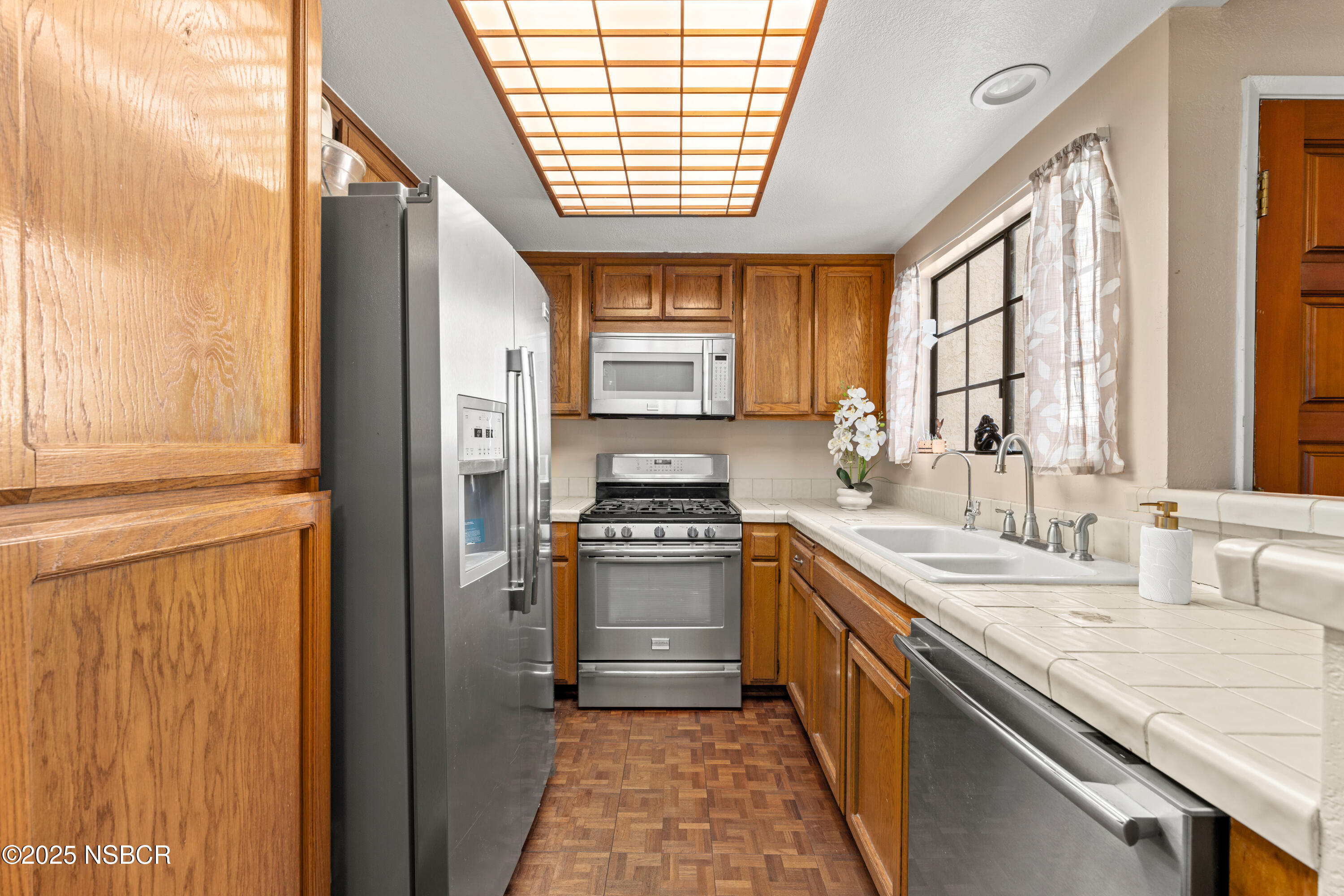 1220 Franciscan Court 7