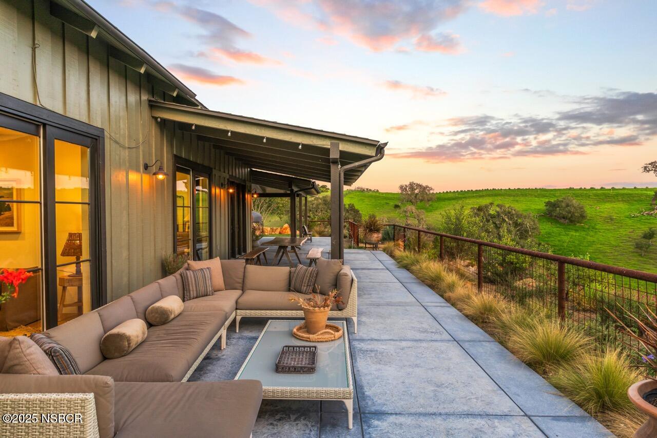 2830/2750 Calzada Avenue