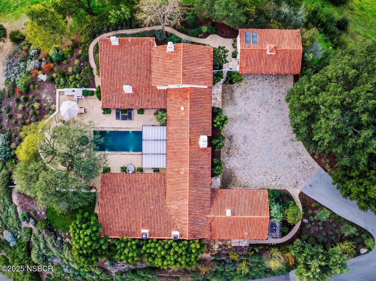 2830/2750 Calzada Avenue