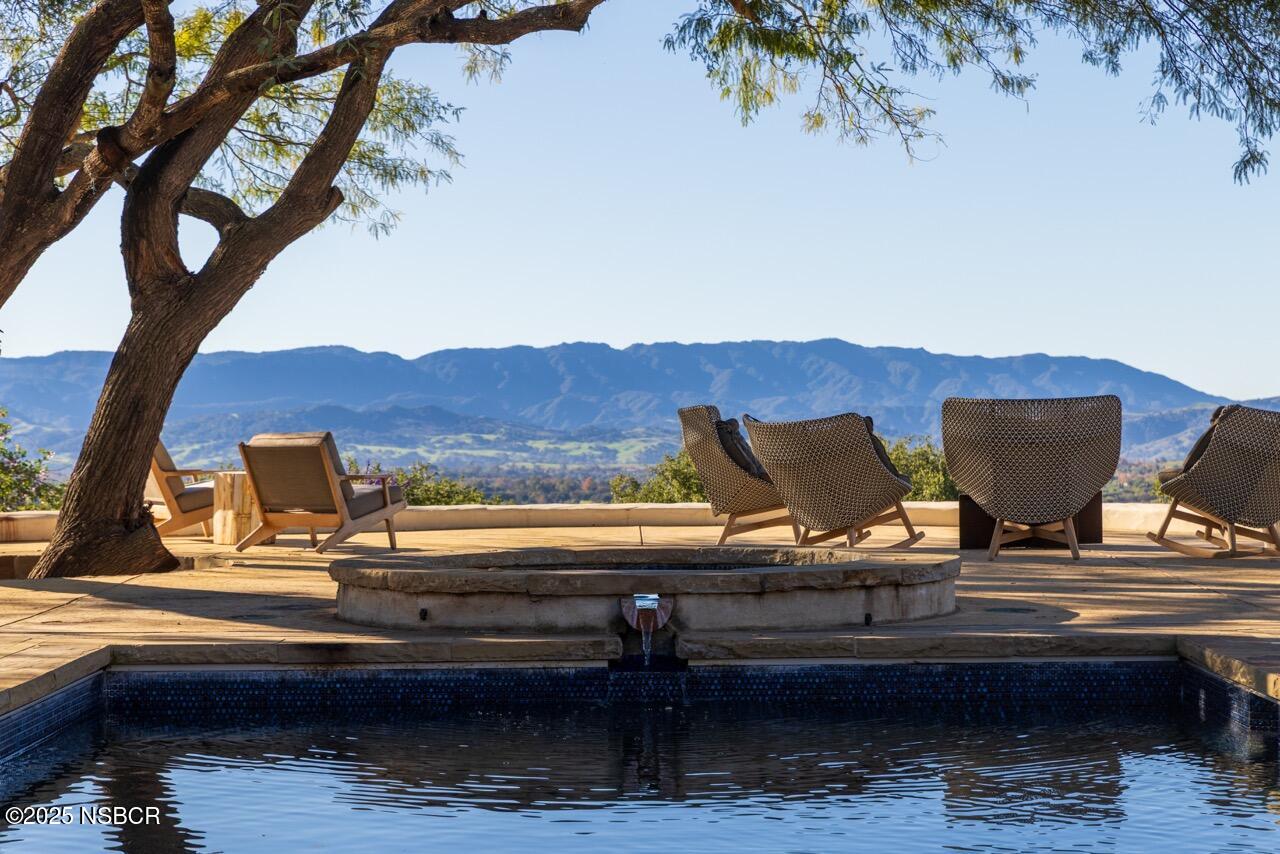 2830/2750 Calzada Avenue