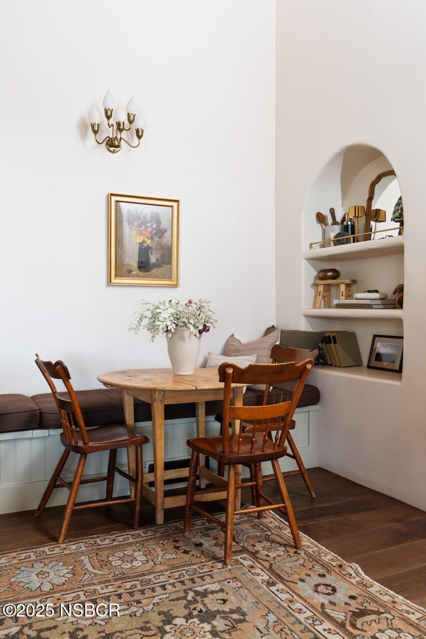 2830/2750 Calzada Avenue